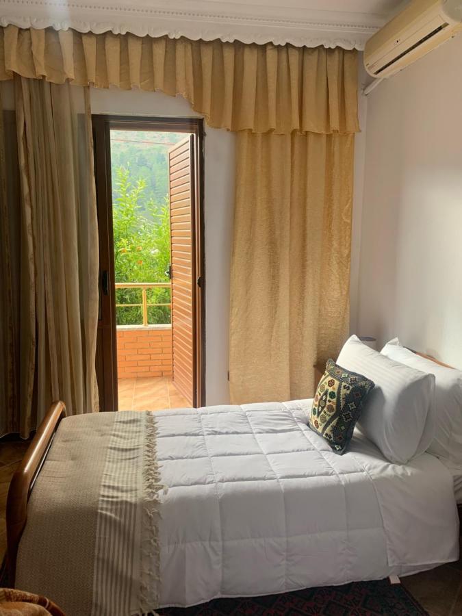 Vila Demaj! Free Parking Berat Exterior foto